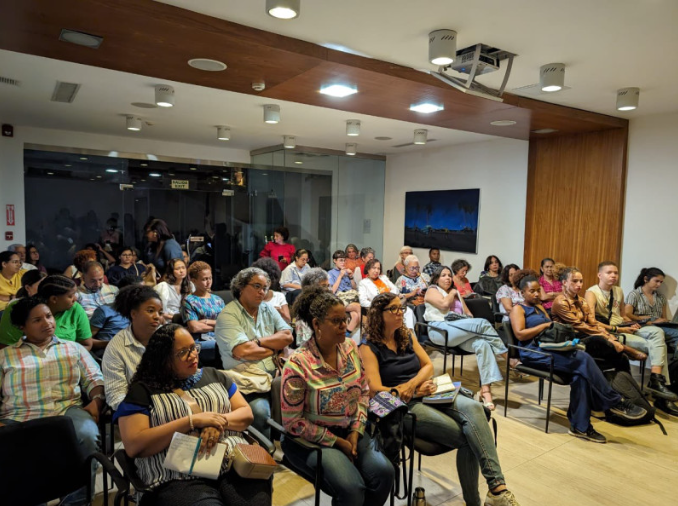 Mujeres desafían obstáculos para ganar espacios en la política