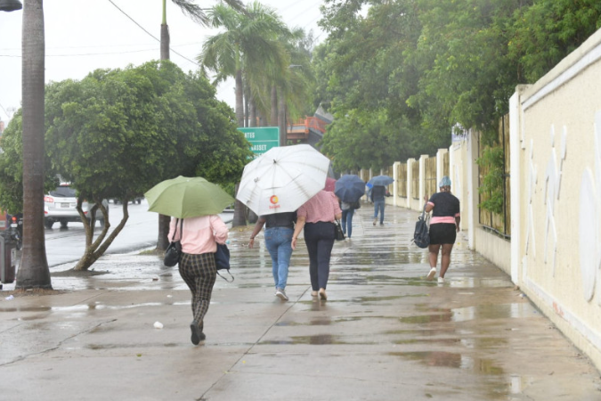 Vaguada y onda tropical generarán lluvias las próximas 24 a 48 horas en el país