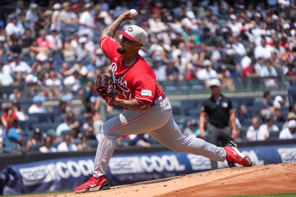 El dominicano Frankie Montás regresa triunfal al Bronx y lidera triunfo de Rojos ante los Yankees