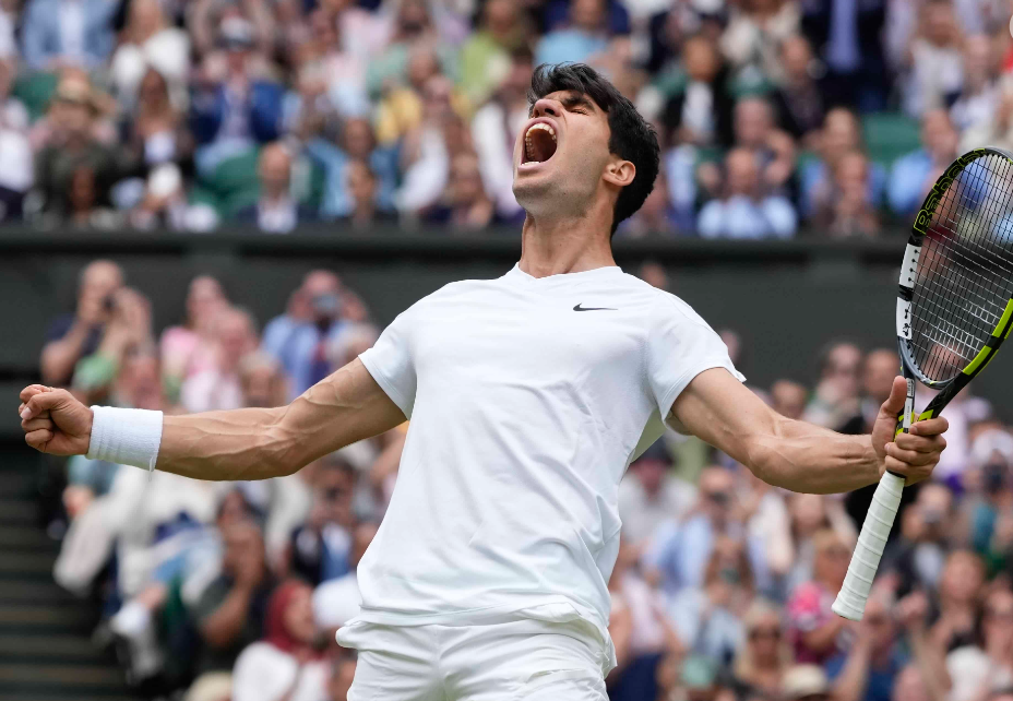 Alcaraz avanza a la final de Wimbledon y va por su cuarto título de Grand Slam