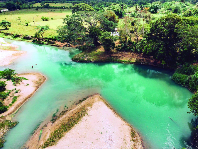 Condenan a granjero por contaminar el río Jamao en Moca