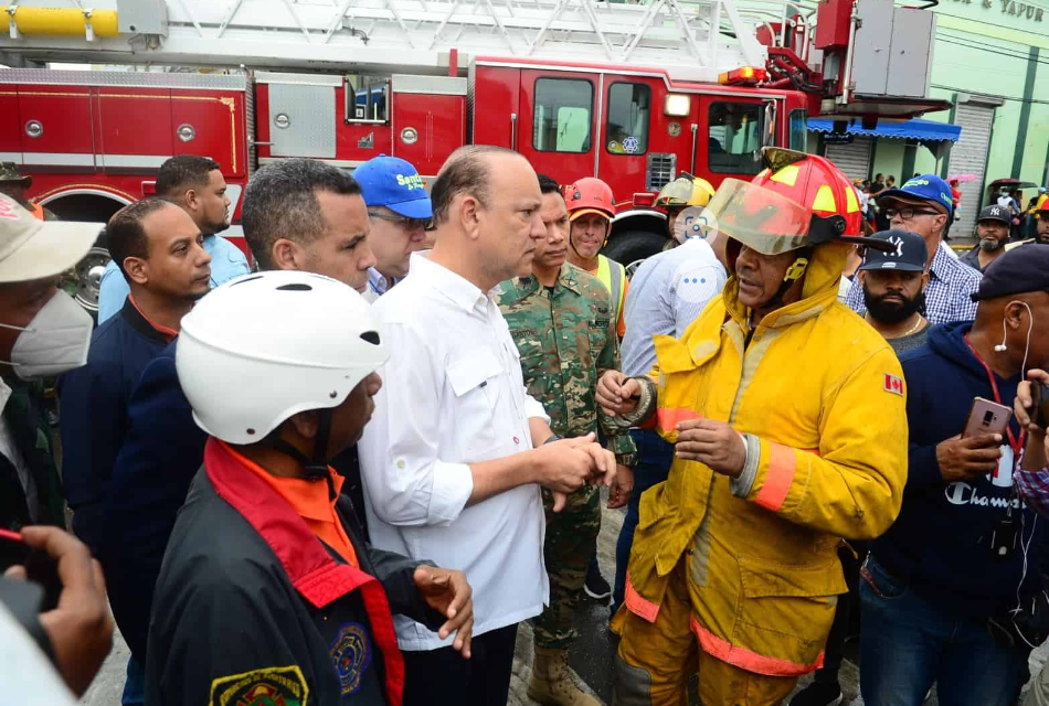 Alcalde de Santiago anuncia refuerzo de medidas preventivas contra incendios