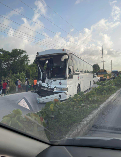 Aumentan a cinco los muertos por el accidente de la Circunvalación de Verón-Bávaro