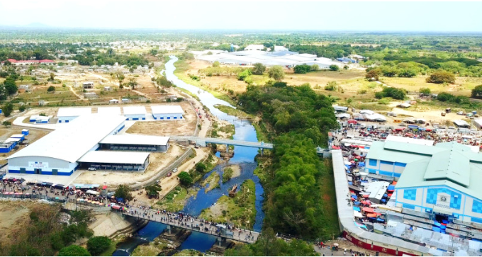 Comerciantes dominicanos se rehúsan a vender productos en mercado de Juana Méndez