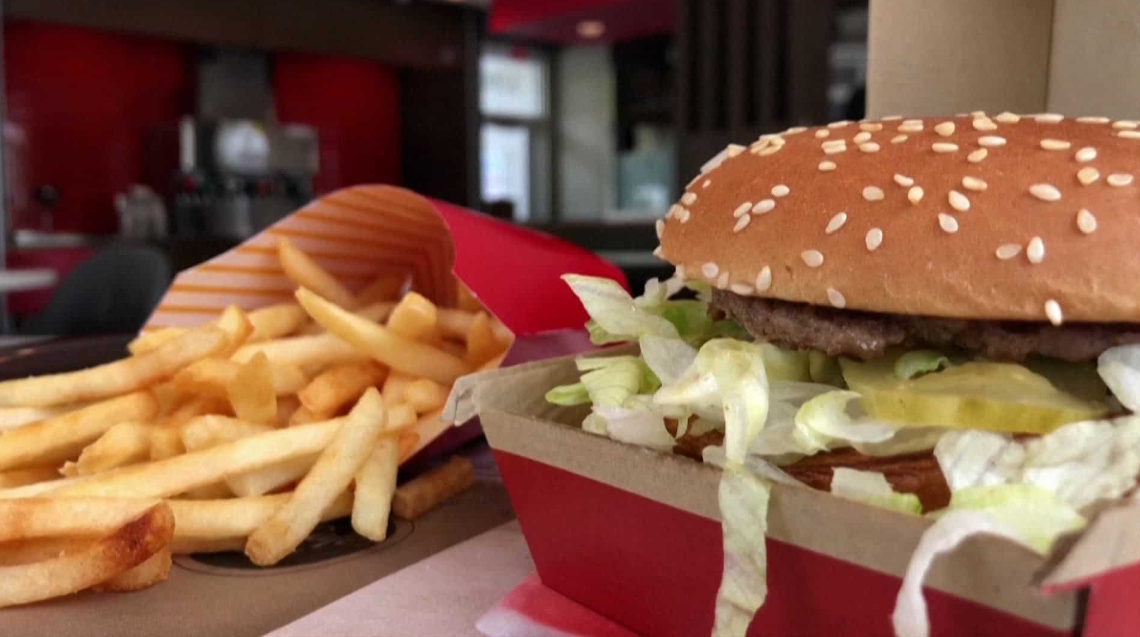 Se eleva a 75 el número de afectados por el brote de E. coli en McDonald’s de EE.UU.