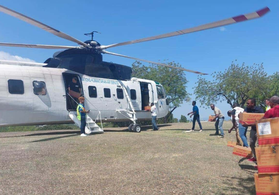 Bandas armadas en Haití atacan helicóptero de la ONU cargado de pasajeros