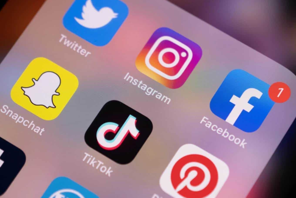 El Gobierno australiano prohibirá por ley el acceso a las redes sociales a los menores de 16 años