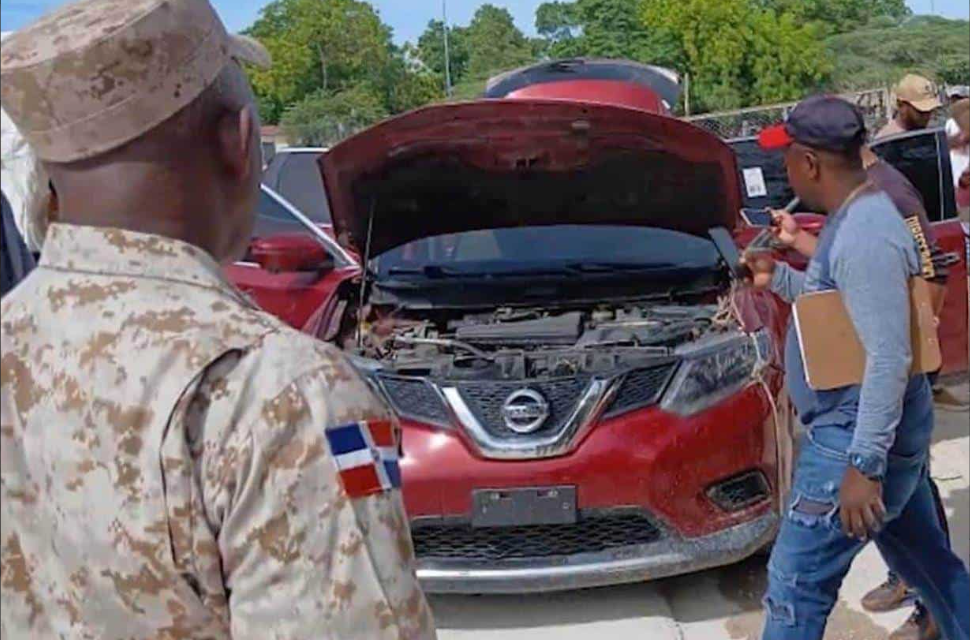 Policía haitiana recupera vehículo robado en RD en colaboración con policía dominicana
