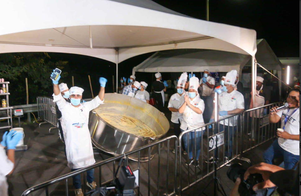 República Dominicana rompe el récord Guinness del "Majarete más grande del mundo"