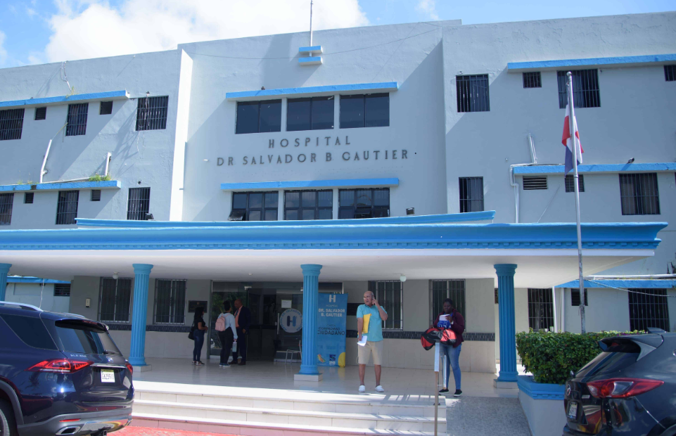 Hospital Salvador B. Gautier atendió casi a un millón de pacientes en el año 2024