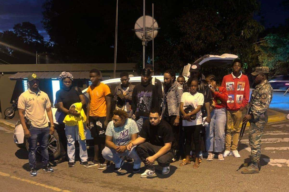 Capturan a seis dominicanos y a dos haitianos por tráfico de indocumentados