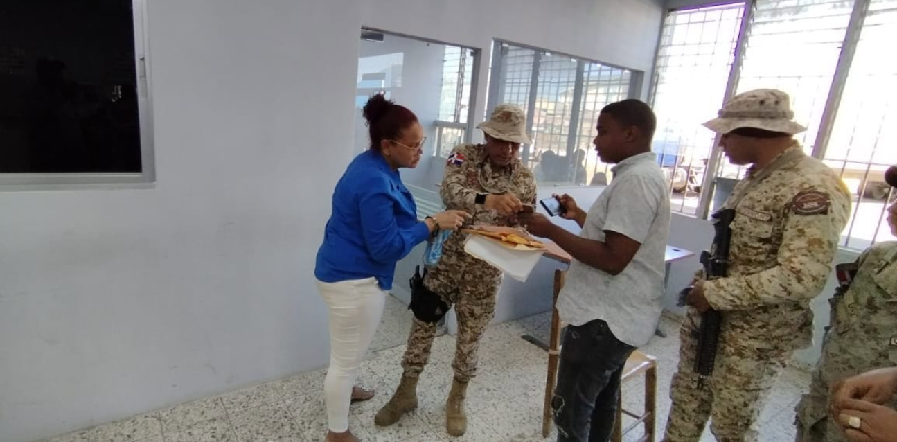 Tres meses de prisión a acusada de trata de personas con fines sexuales desde RD hacia Haití