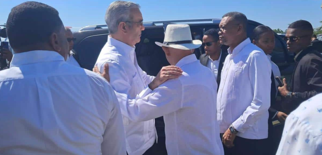 El presidente Luis Abinader asiste al funeral de la gobernadora Nelsy Cruz en Montecristi